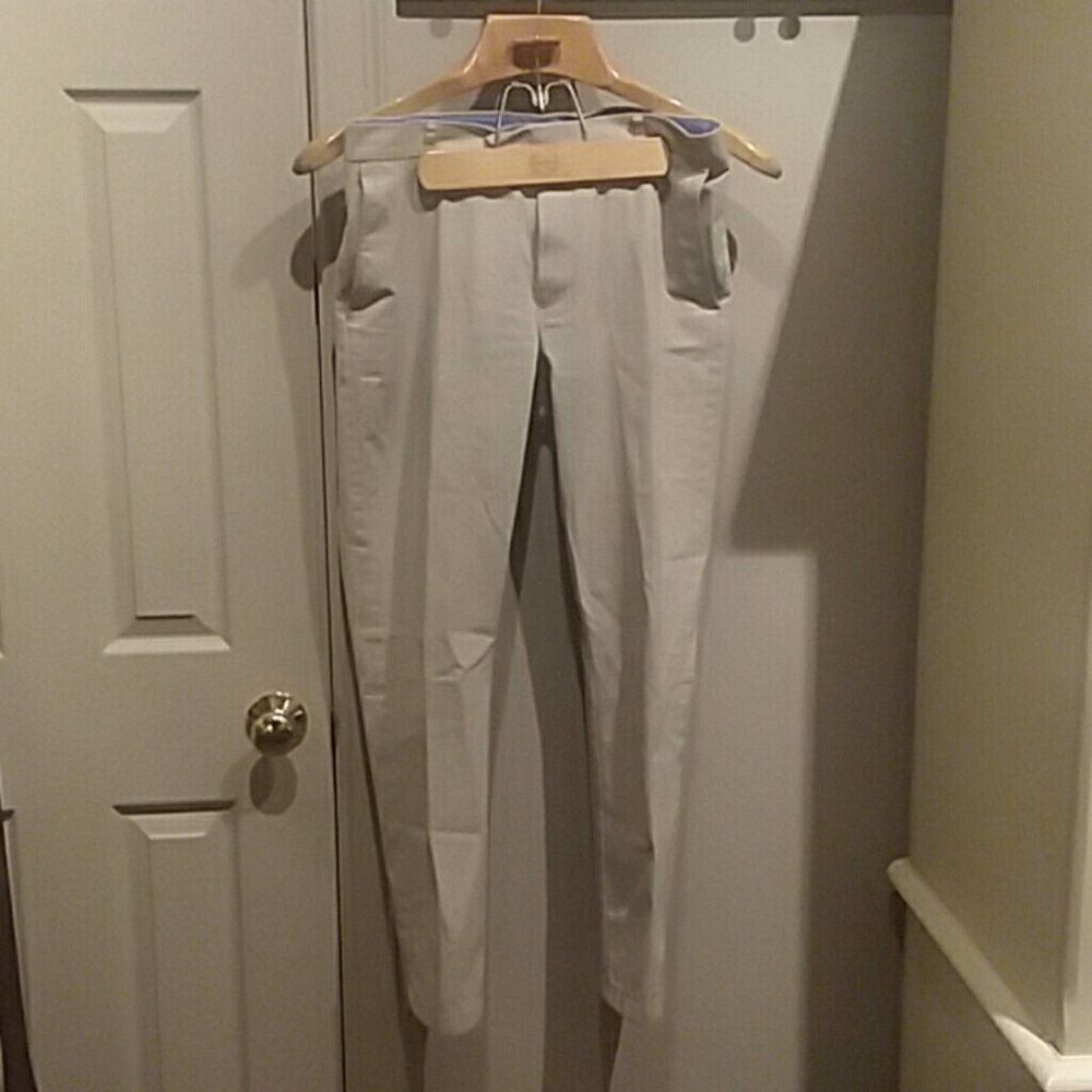2 pairs of Charles tyrwhitt trousers size 32/32